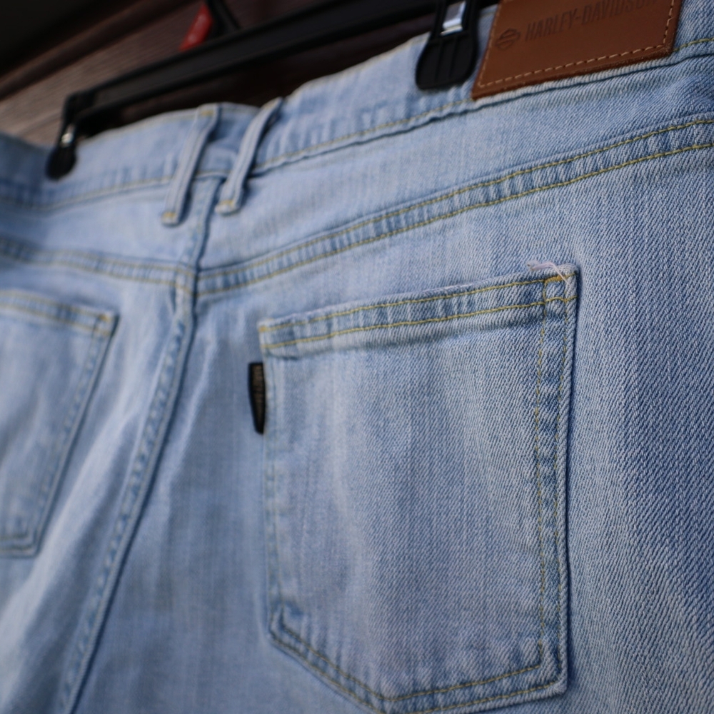 Harley-Davidson Women's Light Blue Denim Shorts Size 31 - Picture 7 of 7